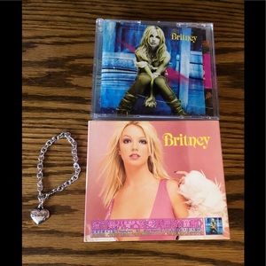 Britney Spears Taiwan Britney cd w/ bracelet